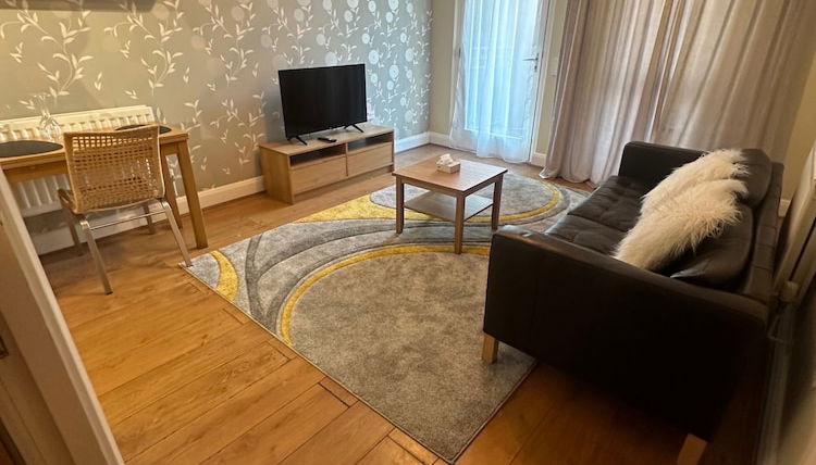 Foto 1 - Brights Apartmentsss