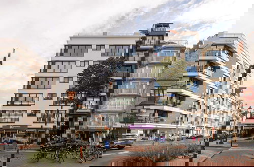 Photo 31 - Stunning Apartment on top Location With Parking