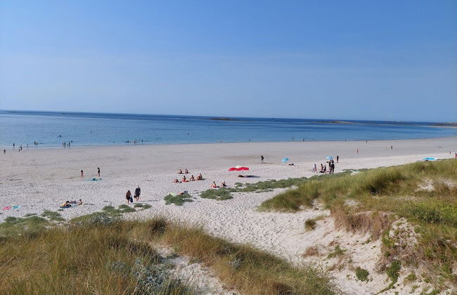 Beachfront Holiday Home in Guisseny - Foto 18
