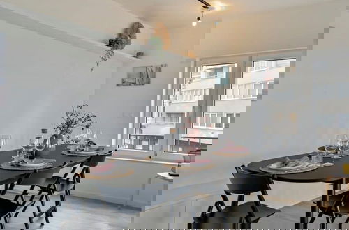 Foto 13 - Stylishly Refurbished Apartment With sea View