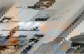 Foto 2 - Spacious Top-flour Apartment With Private Parking
