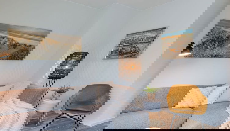 Foto 1 - Spacious Top-flour Apartment With Private Parking