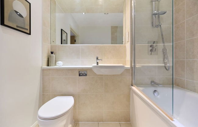 The Enfield Sanctuary - Modern 1bdr Flat With Balcony - Foto 17