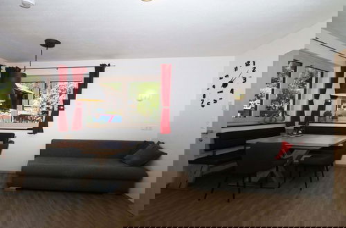 Foto 10 - Apartment in Mayrhofen With Garden