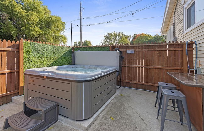 Lazy River Villa - Hottub Fenced Yard Sleeps 11 - Foto 38