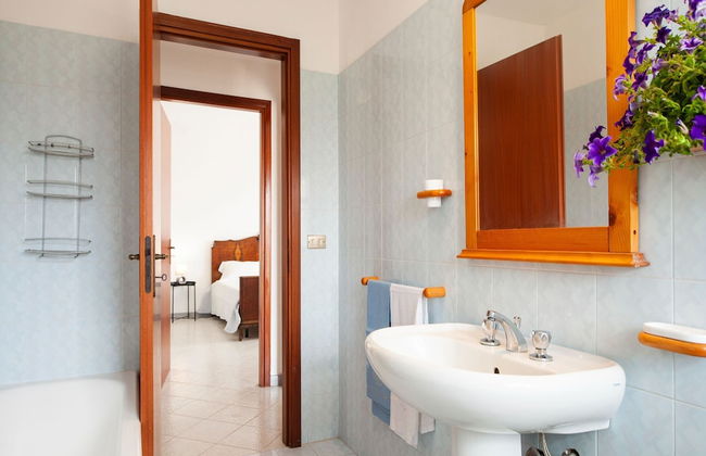 Etna & Sea View Apartment - Photo 20