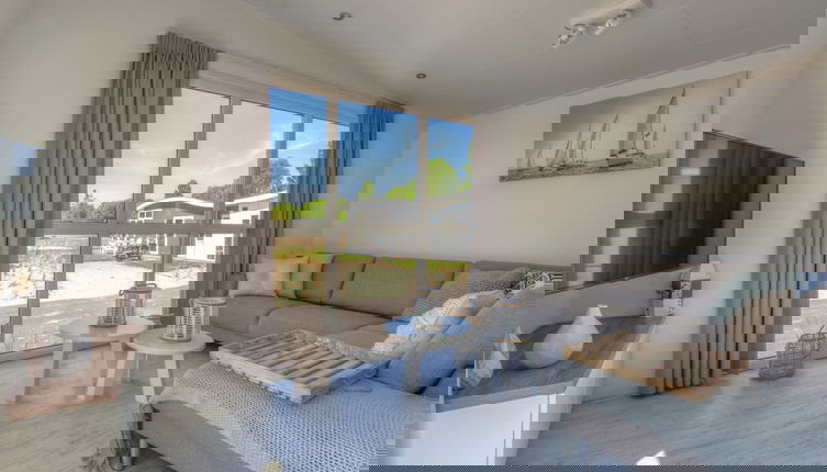Photo 1 - Bright Coastal Chalet Stay