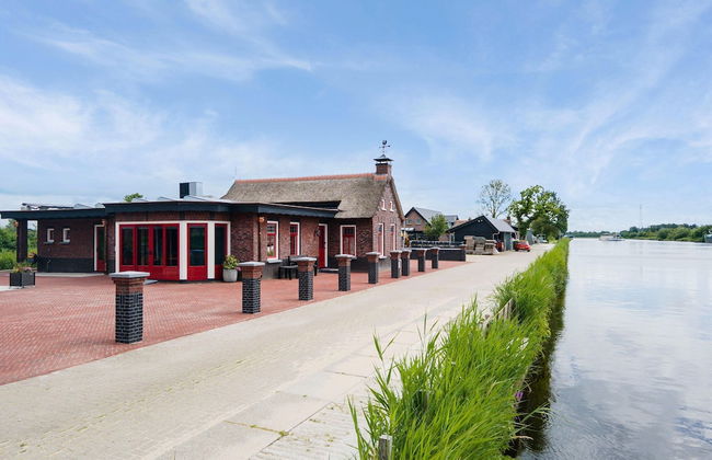 Holiday Home in Friesland Near Canal & Lake - Foto 1