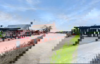 Foto 1 - Holiday Home in Friesland Near Canal & Lake