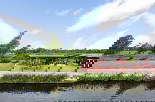 Photo 37 - Canal-side Retreat With Sauna