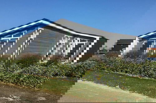 Foto 1 - House With Sauna at a Holiday Park in Zeeland