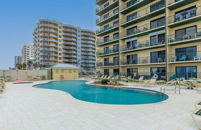 Top Floor Oceanfront Condo w Pool Beach Access - Foto 29
