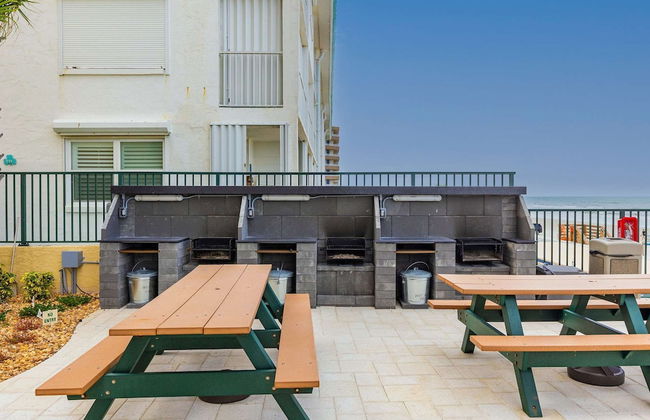 Sweet Sunrise Oceanfront Condo w Pool Hot Tub - Foto 29