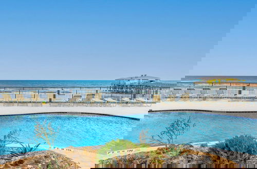 Foto 2 - Top Floor Oceanfront Condo w Pool Beach Access