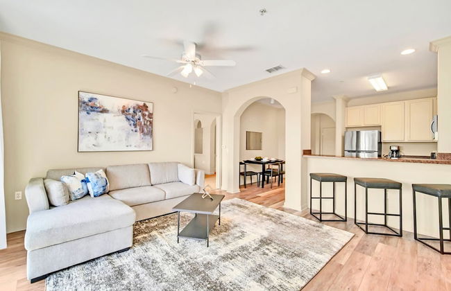 Modern 2BR Condo - Hot Tub and Pool - Near Disney - Foto 1