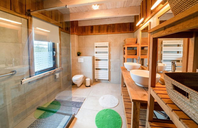Lush Holiday Home With Bubble Bath and Sauna - Foto 24