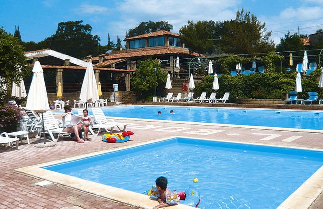 Family Apartment in Guardistallo With Pool - Photo 12