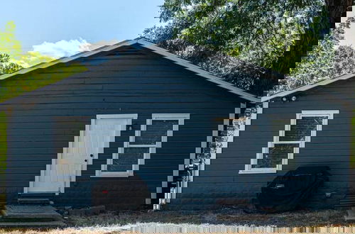 Foto 19 - Escape to a Restored 1920s East Waco Bungalow