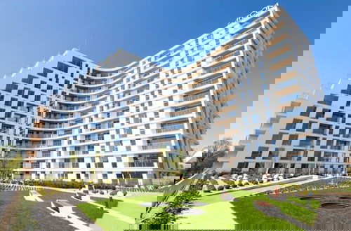 Photo 21 - Elite Apartments Tarasy Ba Tyku Super spa Free Parking By the Beach