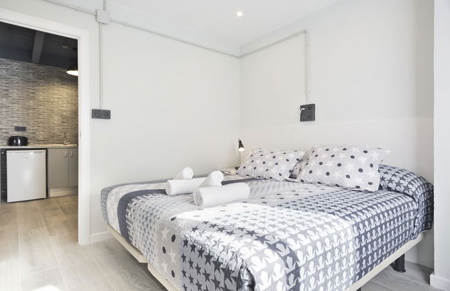 Stay U-nique Apartment Llobregat - Photo 8