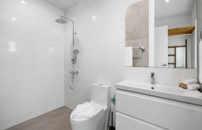 3BR 3BA Newly Built w Private Pool 5 min 2 Beach - Foto 10