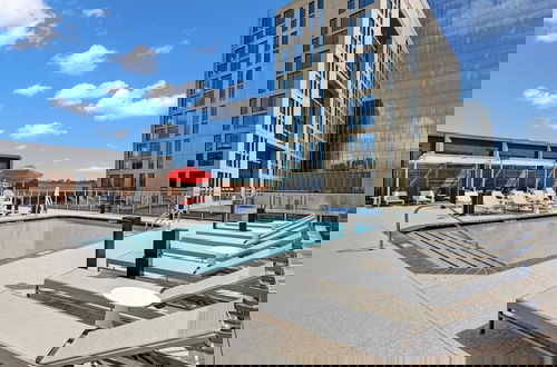 Foto 1 - Global Luxury Suites at Town Center