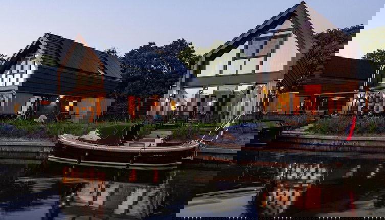 Photo 1 - Luxurious Detached Water Villa With Jetty