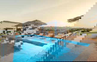 Foto 2 - Irene Altezza by Hireavilla -2br w Pool in Pilerne