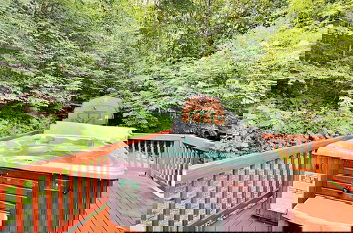 Photo 2 - Hillside Hideaway