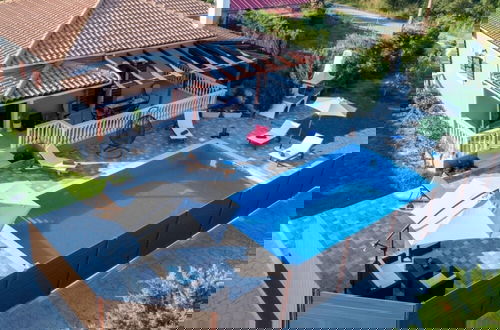 Foto 2 - Villa Rose With Private Pool