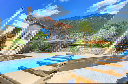 Foto 1 - Villa Eos in Kalkan With 3 Bedrooms and 4 Bathrooms