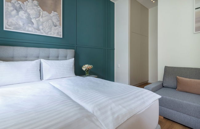 Encore Boutique Residence by Dwellfort - Photo 6