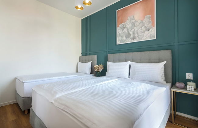 Encore Boutique Residence by Dwellfort - Photo 11
