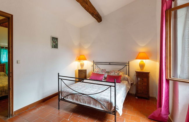 Holiday Home in Tautavel Near Gorges de Gouleyrous - Photo 3