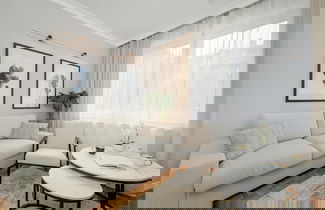 Foto 1 - Charming Apartment by Renters
