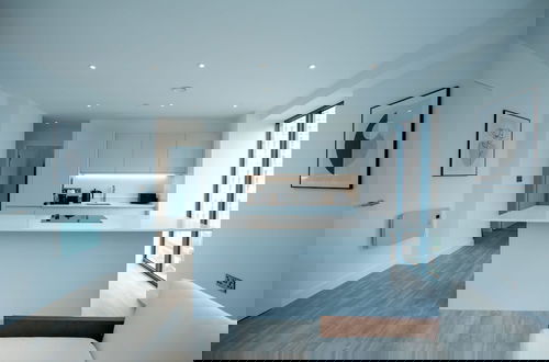 Photo 2 - Alabaster Suite by Casacity