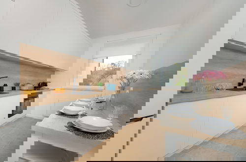 Foto 10 - Spacious Apartment With Desk by Renters