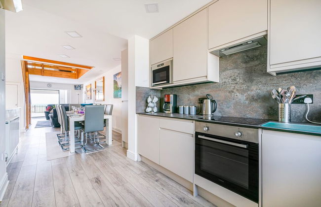 Family Beachfront House With 2 Kayaks Sleeps 10 - Foto 5