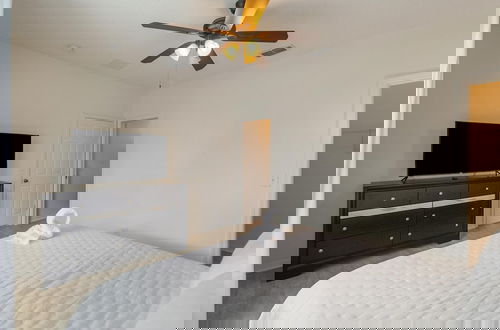 Foto 12 - 5/3 Pool Home Located in Sunset Ridge Community!