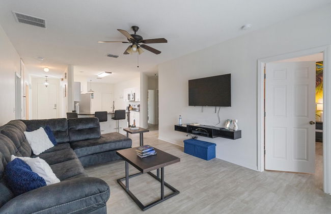 5/3 Pool Home Located in Sunset Ridge Community! - Foto 4