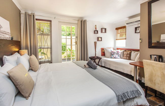 Toms Guest House - Photo 12