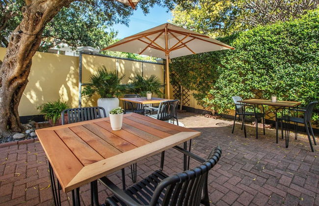 Toms Guest House - Photo 71