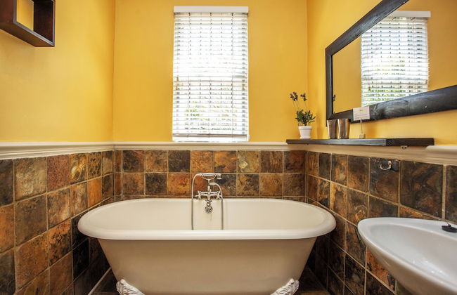Toms Guest House - Photo 54