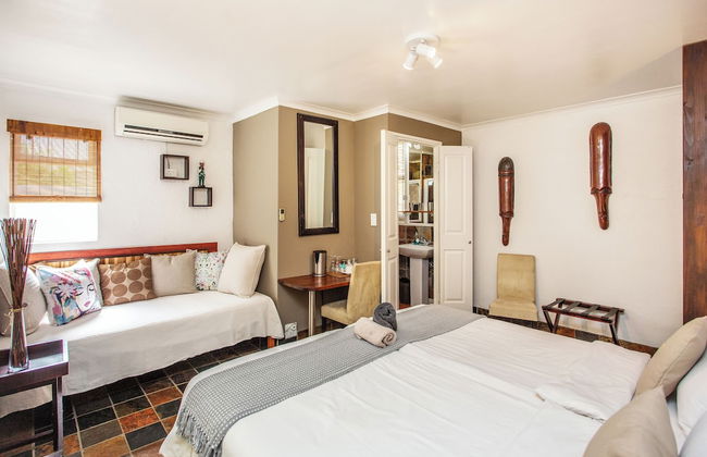 Toms Guest House - Photo 11