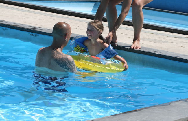 Family Getaway w/ Garden - Foto 13