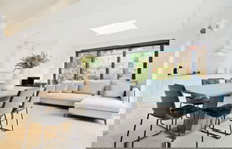 Foto 1 - The Wimbledon Hideaway - Glamorous 3bdr House With Garden