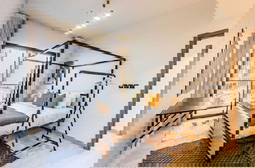 Foto 11 - Experience a One-of-a-Kind Escape in JVC