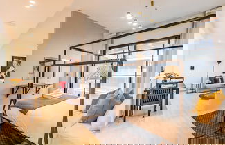 Foto 2 - Experience a One-of-a-Kind Escape in JVC