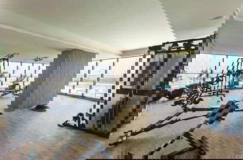 Foto 39 - Experience a One-of-a-Kind Escape in JVC