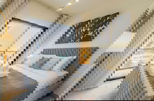 Foto 1 - Experience a One-of-a-Kind Escape in JVC